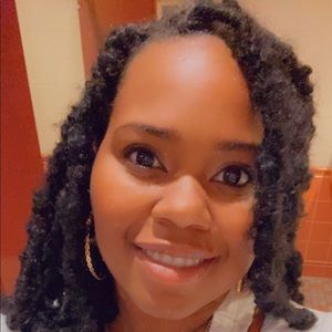 Meet your Posher, Consuela